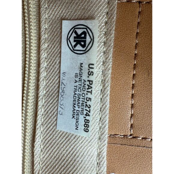 Fossil hand/shoulder Bag Charm, Detachable Strap - Picture 8 of 9